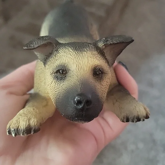 Realistic Dog Figurine - Picture 4 of 7